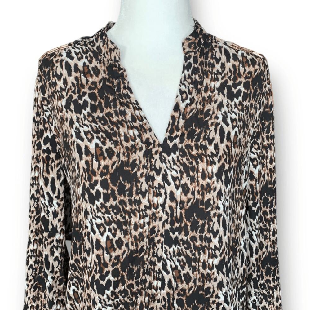 NY Collection Petite Top Tan Black Leopard Animal Print Long Sleeve Vneck‎